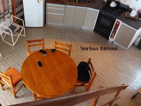 Depto Tipo Casa 4 ambientes con 1 baño