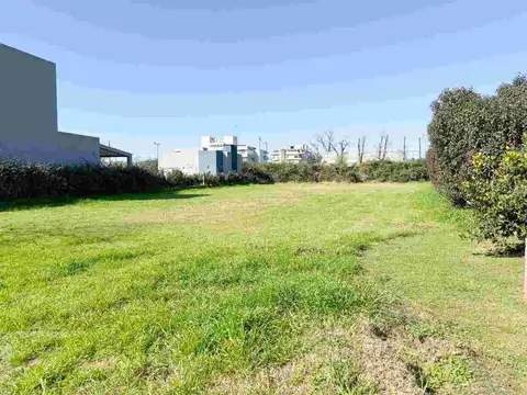 Terreno en Venta en Terra Nostra, USD 116.000