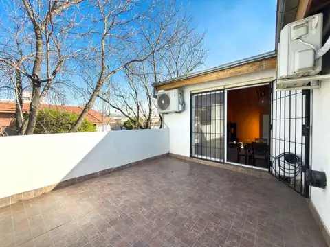 VENTA CASA 5 AMB CON 2 COCHERAS POMPEYA