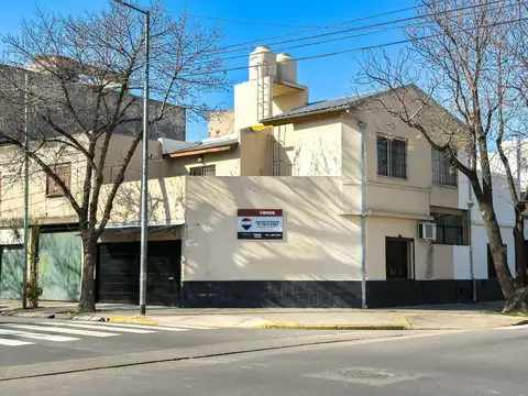VENTA CASA 5 AMB CON 2 COCHERAS POMPEYA