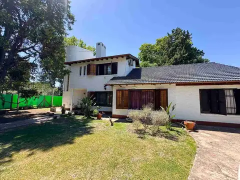 CASA EN VENTA EN EL TREBOL, EZEIZA 6 AMBIENTES