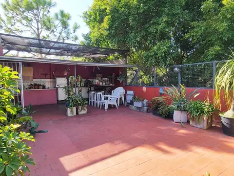 Depto Tipo Casa en Venta de 5 ambientes