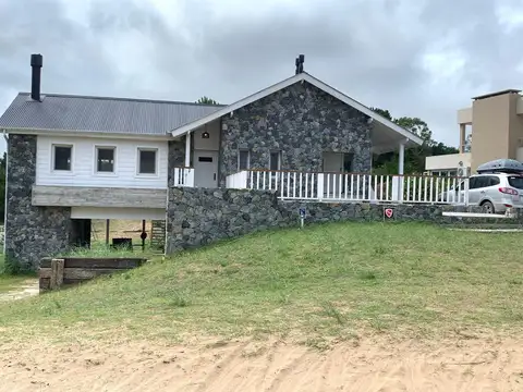 Casa en Alquiler Temporal de 4 dormitorios