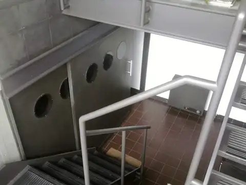 Oficina en Alquiler Temporal en Martin, $ 1.111