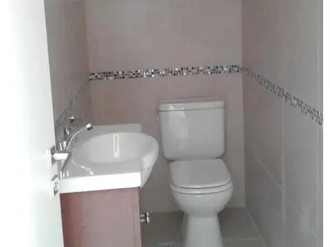 Casa en Venta en Munro, USD 168.000