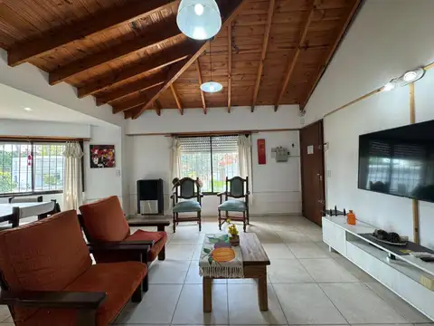 Casa en Alquiler de 3 dormitorios