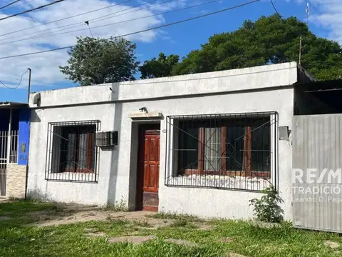 CASA EN VENTA, GRAN LOTE- BARRANQUERAS