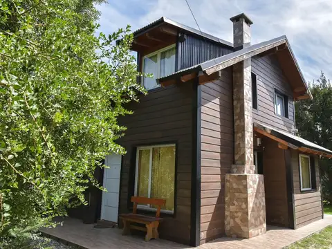 VENTA CASA PH CON CABAÑA LOTE PLANO