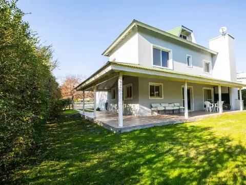 Venta Casa Dúplex en Barrio Privado "Las Fuentes"