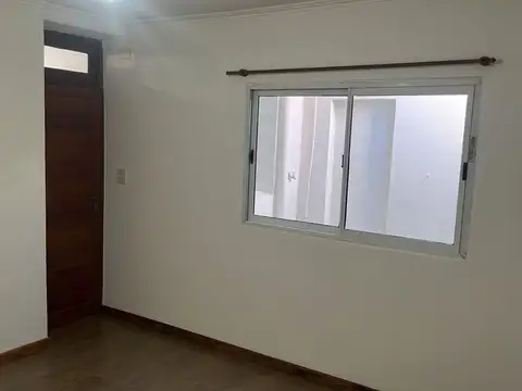 Depto Tipo Casa en Alquiler al Oeste
