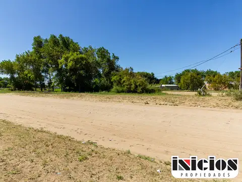 Lote: Diagonal Favaloro esq. Solís y Olmos - El Silvio - B644