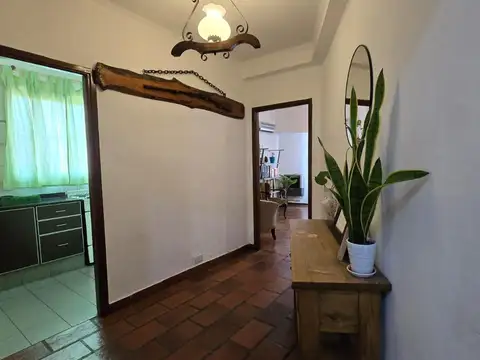 2da Rivadavia 19775 , Piso 1