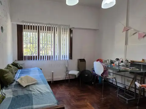 Departamento dos dormitorios Castelar venta