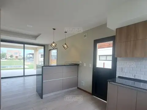 Casa en Venta al Oeste