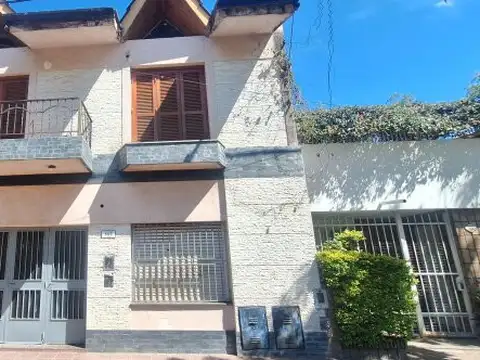CASA PLANTA ALTA DE 2 DORMITORIOS
