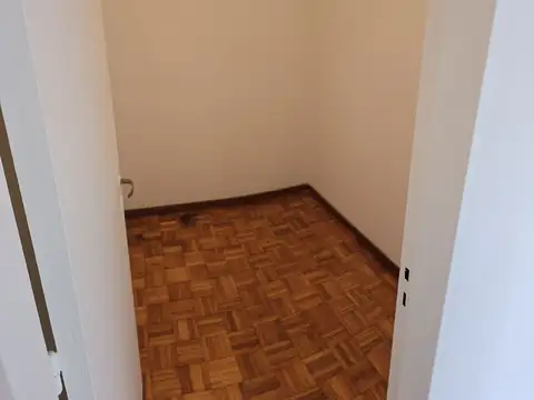 Departamento en Alquiler en Versalles, $ 650.000