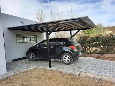 Casa 2 ambientes con 1 baño