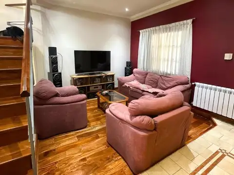 CHALET 5 AMBIENTES CON PISCINA EN ALQUILER EN LANÚS