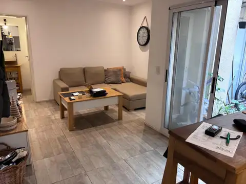 Depto Tipo Casa en Alquiler de 2 ambientes