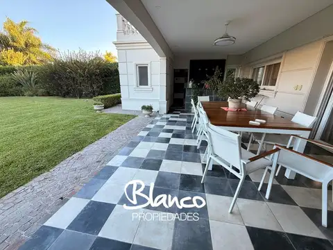 Casa en Venta de 5 dormitorios