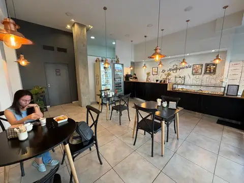 Av. Pueyrredon al 1000