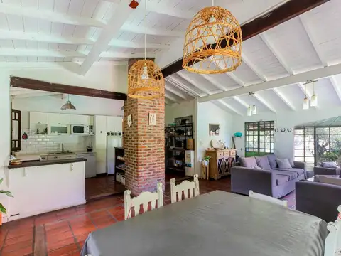 Casa en venta 5 dormitorio en La Bota Benavidez Tigre.