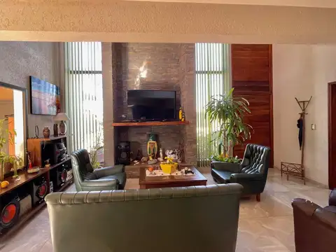 Casa en Venta en Villa Nueva De Guaymallen, USD 350.000