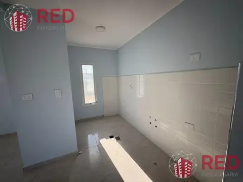 Vende casa en Los Canales Plottier