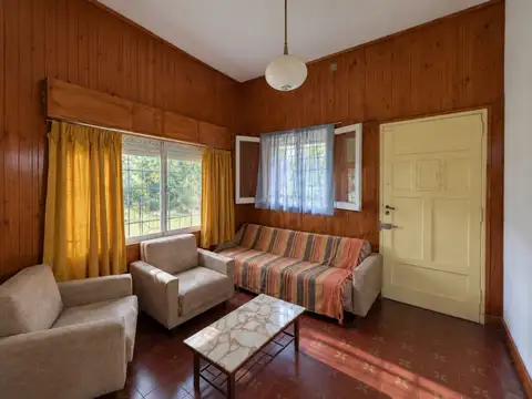 Casa en Venta en Luis Guillon, USD 50.000
