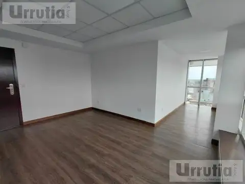 Oficina en Venta con 3 cocheras