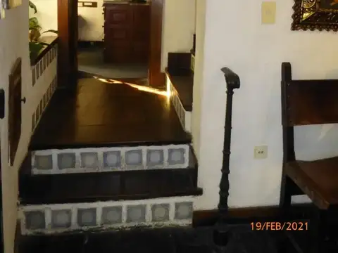 Casa 6 ambientes con 3 baños