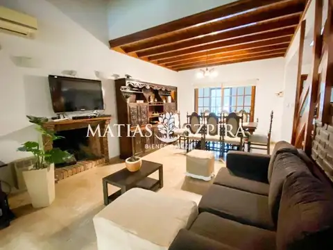 Casa 6 ambientes con 3 baños