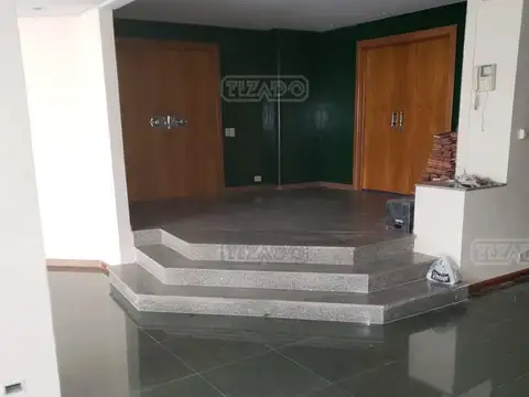 Oficina en Venta al Este