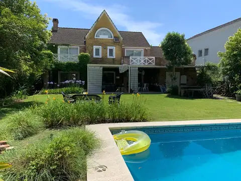 Casa en Alquiler de 3 dormitorios