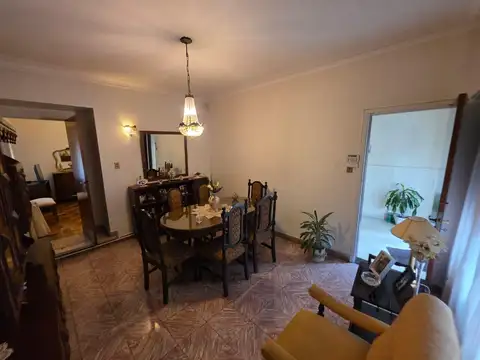 Depto Tipo Casa 3 ambientes con 2 baños