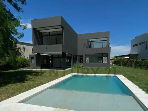 Casa en Venta en Belen de Escobar, USD 340.000