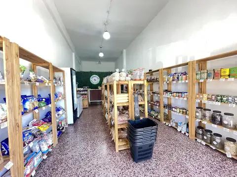 Av. Pte Perón al 800