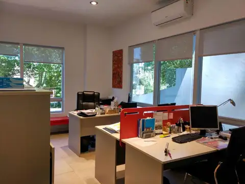 Oficina en Venta al Este