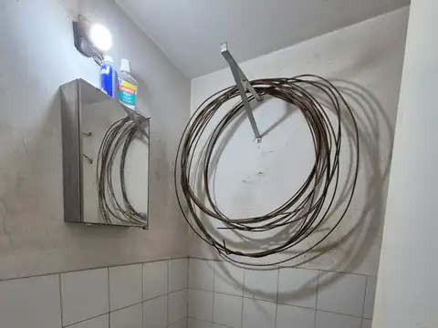 Local en Venta Via Púb.