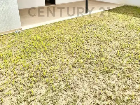 SE VENDE DUPLEX 2 DORMITORIOS SAN IGNACIO VILLAGE MANANTIALES