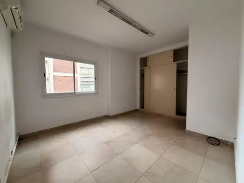 Oficina en Alquiler en Acassuso, $ 800.000