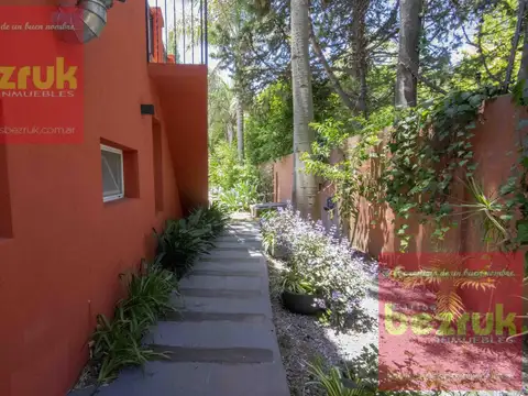 Casa en Venta en San Isidro Vias / Rolon, USD 980.000