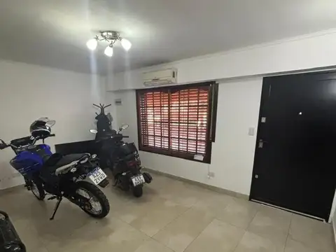 Casa en Venta en Mataderos, USD 185.000