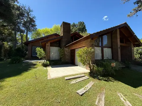 Fragata Sarmiento 725, Pinamar, Provincia de Buenos Aires, 100