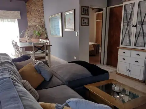 Casa 5 ambientes con 1 baño