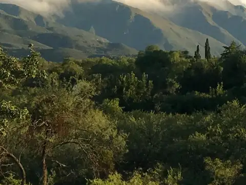 Se vende salón/vivienda con vista panorámica en La Población, Traslasierra