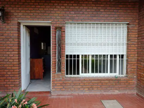 Departamento en Alquiler en Grand Bourg, $ 700.000