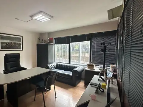 OFICINA 102 m2 EN ALQUILER AMOBLADA BECCAR