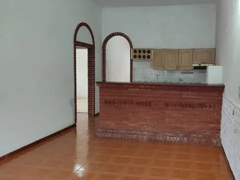 Depto Tipo Casa 3 ambientes con 1 baño