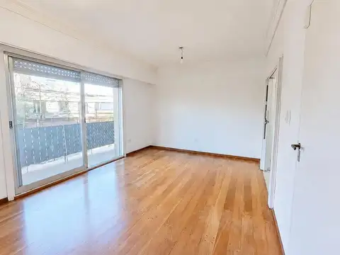 Depto Tipo Casa en Venta en Saavedra, USD 160.000